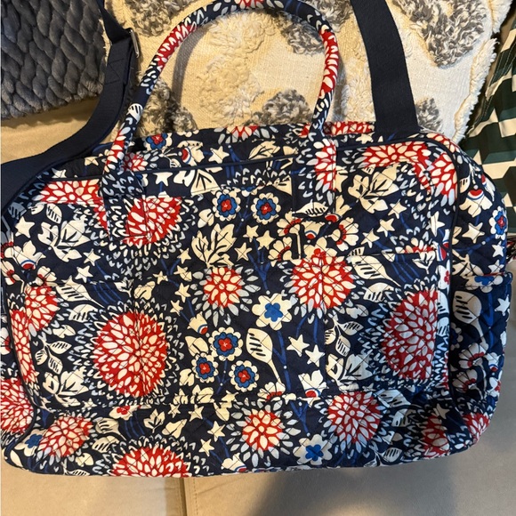 🪻Vera Bradley Travel Bag🪻 - Picture 3 of 10